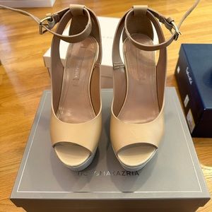 BCBG WEDGES